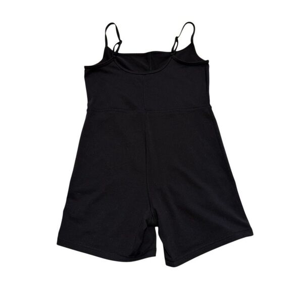 Aritzia Wilfred Free Divinity Romper 5" Inseam Size Large Black Classic Soft - Picture 1 of 7